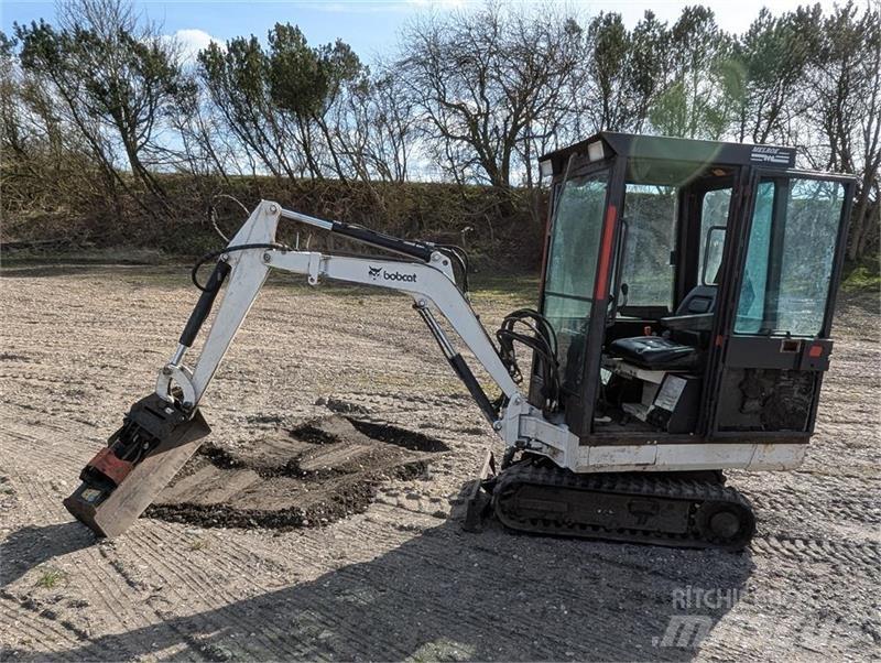 Bobcat X220 Minigravemaskiner