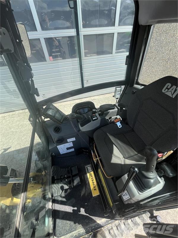 CAT 301.8 Minigravemaskiner