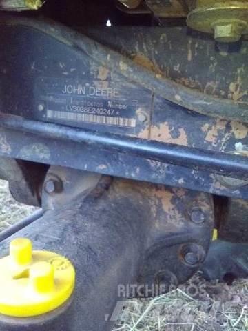 John Deere 3038E Entreprenør - Andet