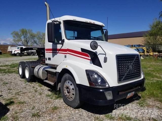 Volvo Semi Tractor Varevogne