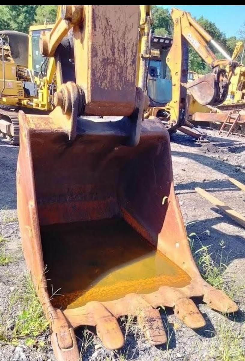 CASE 9050B Gravemaskiner på larvebånd