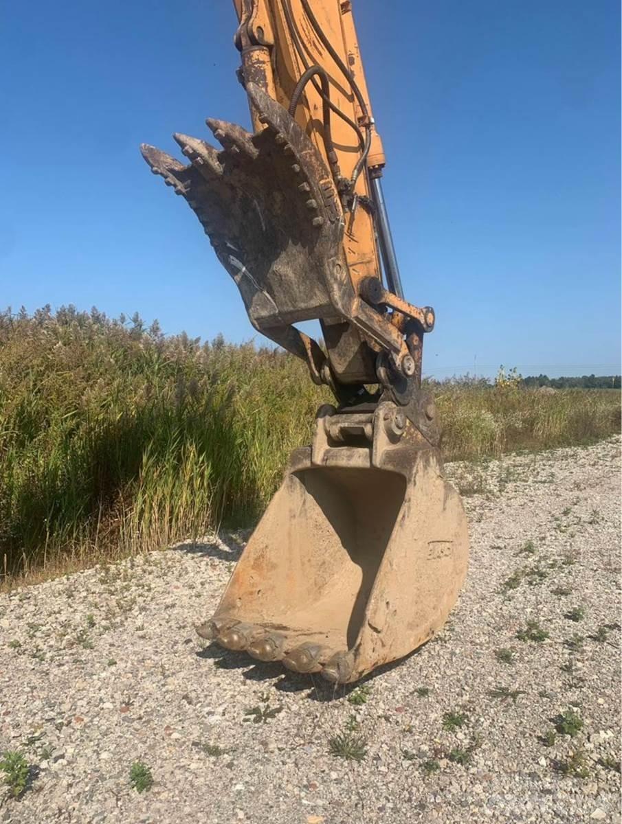 CASE CX240 Gravemaskiner på larvebånd