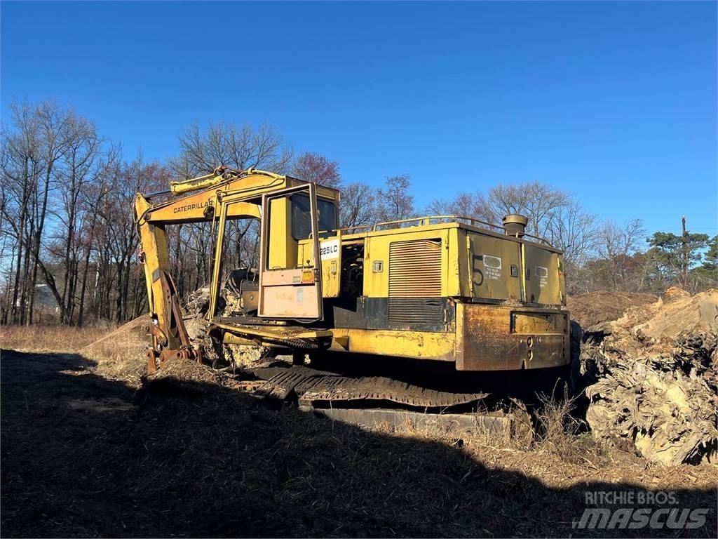 CAT 225 LC Gravemaskiner på larvebånd