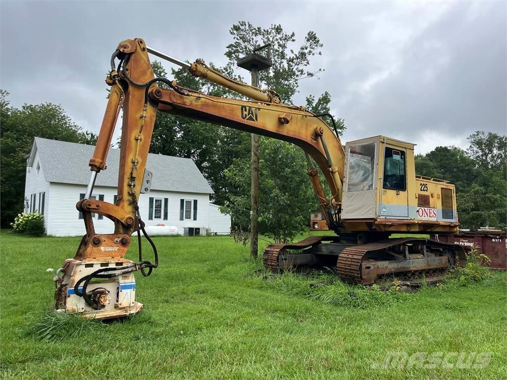 CAT 225 LC Gravemaskiner på larvebånd