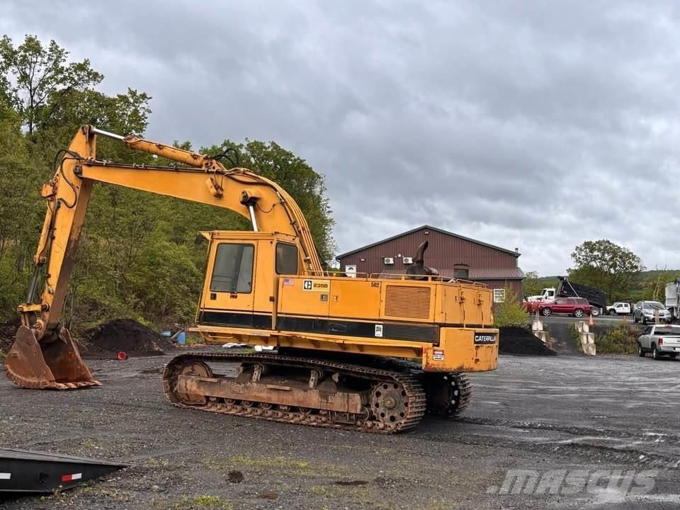 CAT 235B Gravemaskiner på larvebånd