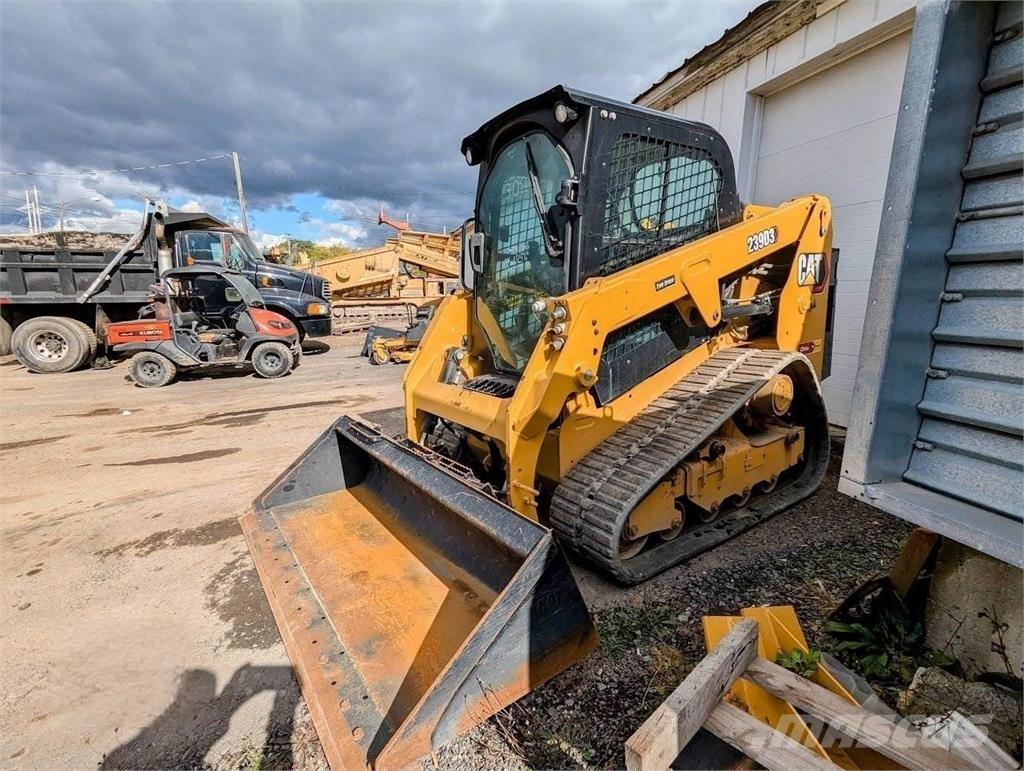 CAT 239D3 Minilæsser - skridstyret