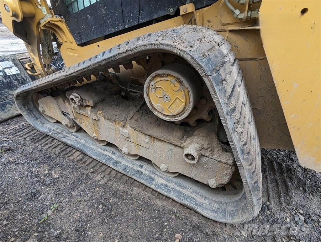 CAT 239D3 Minilæsser - skridstyret