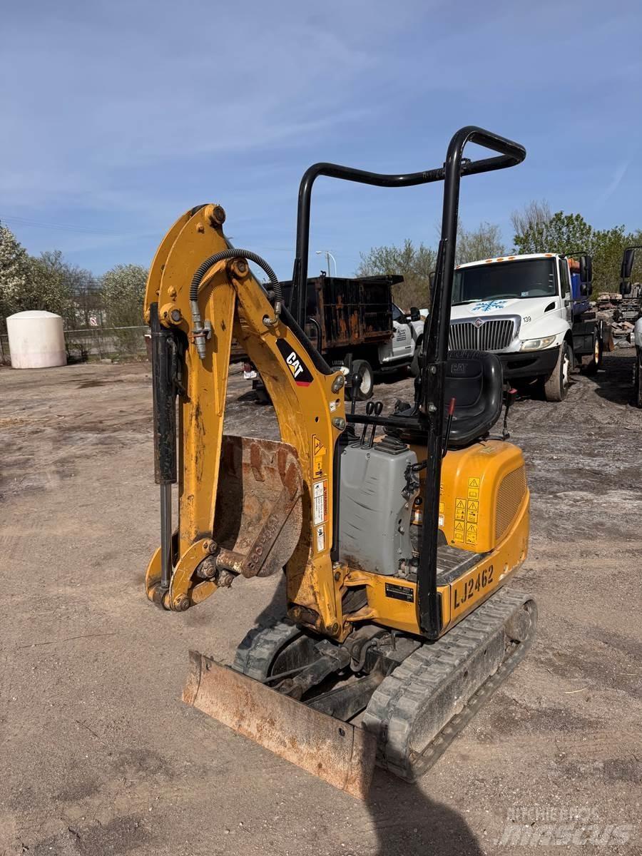 CAT 300.9D Minigravemaskiner