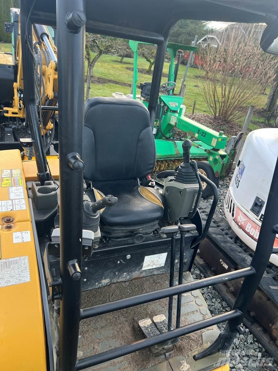 CAT 305 Minigravemaskiner