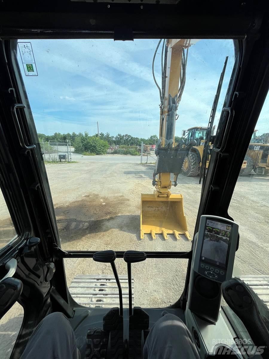 CAT 313FL Gravemaskiner på larvebånd
