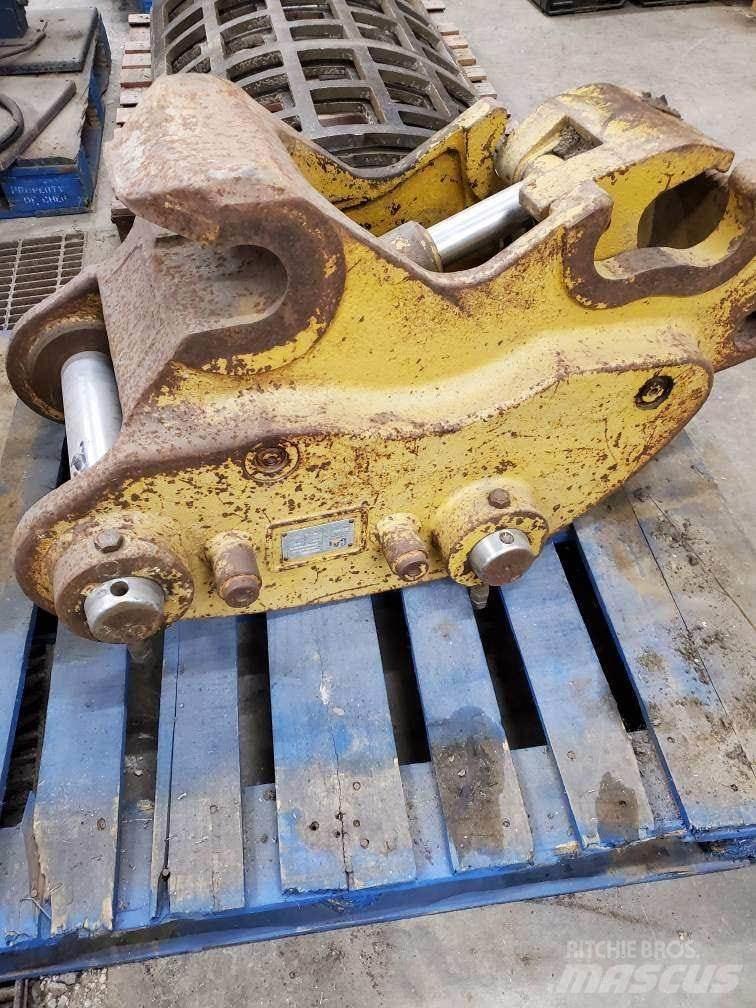CAT 320DL Hurtigkoblere