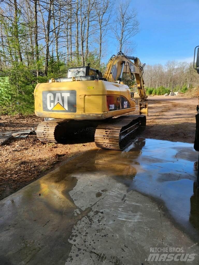 CAT 320DL Gravemaskiner på larvebånd