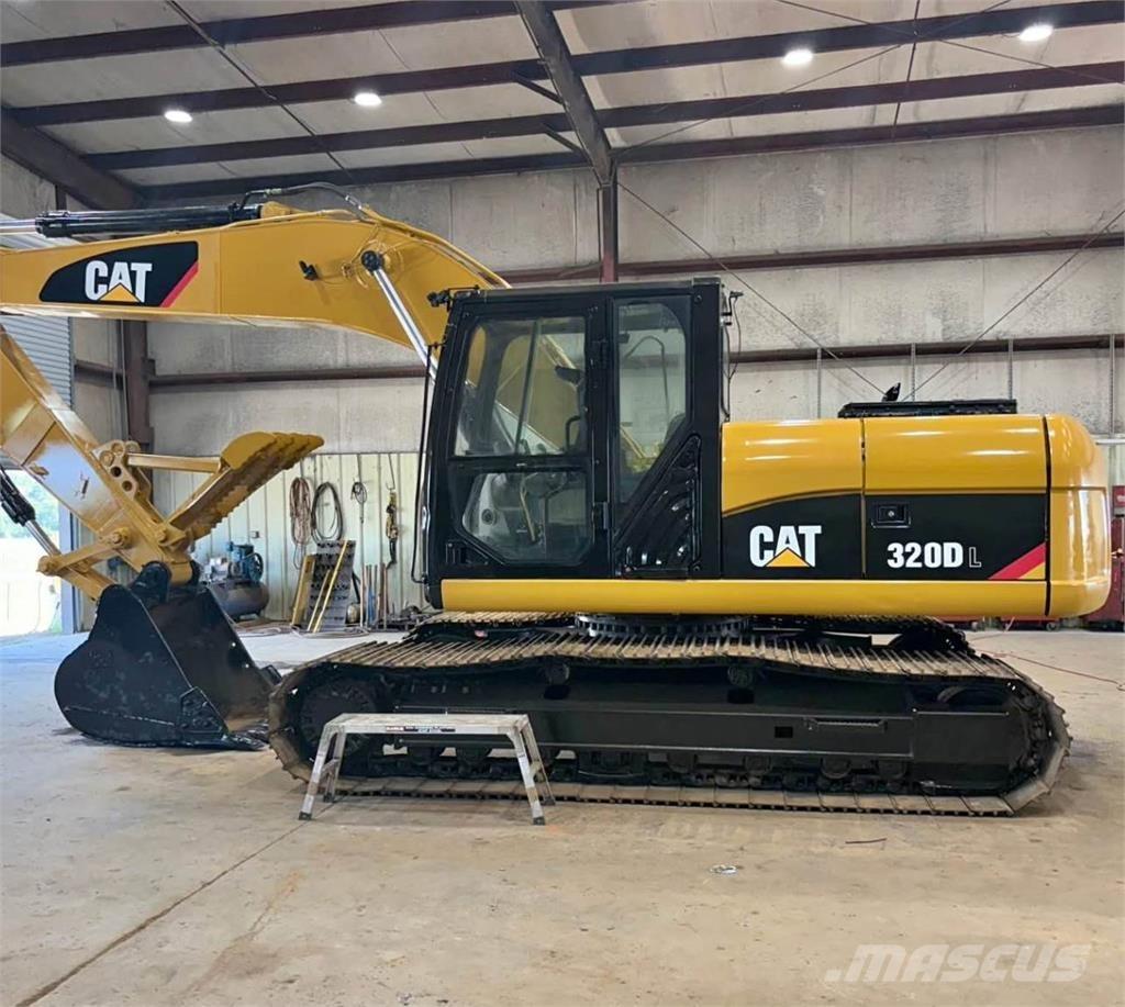 CAT 320DL Gravemaskiner på larvebånd