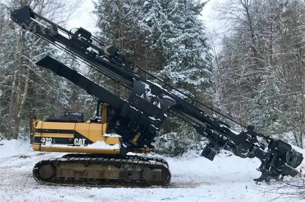CAT 320L Afgreningsmaskine