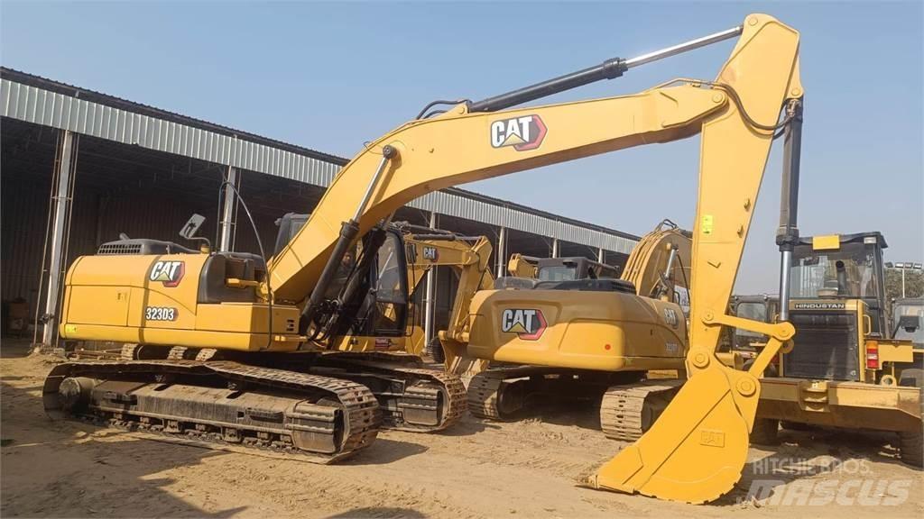 CAT 323D3 Gravemaskiner på larvebånd