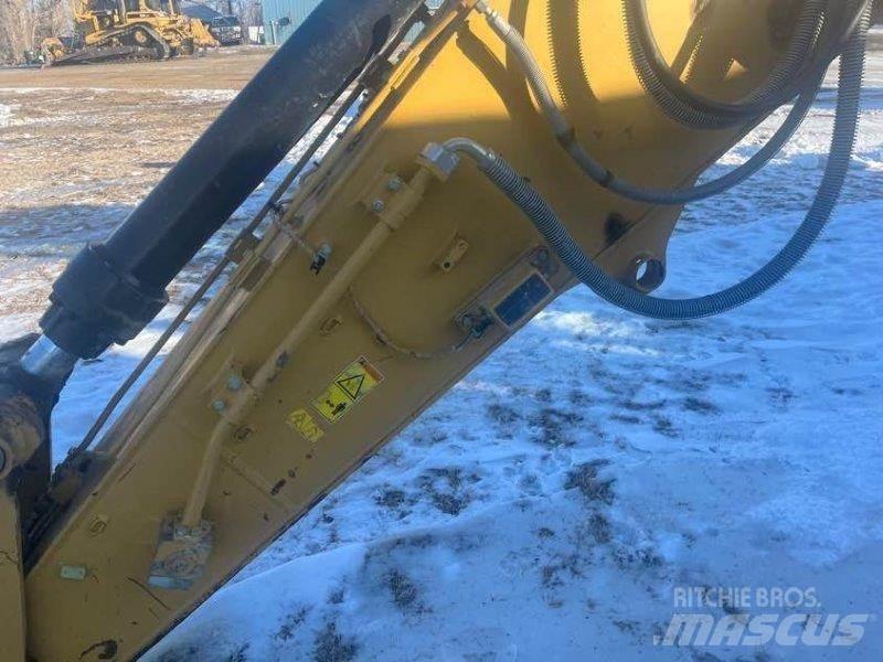 CAT 323FL Gravemaskiner på larvebånd