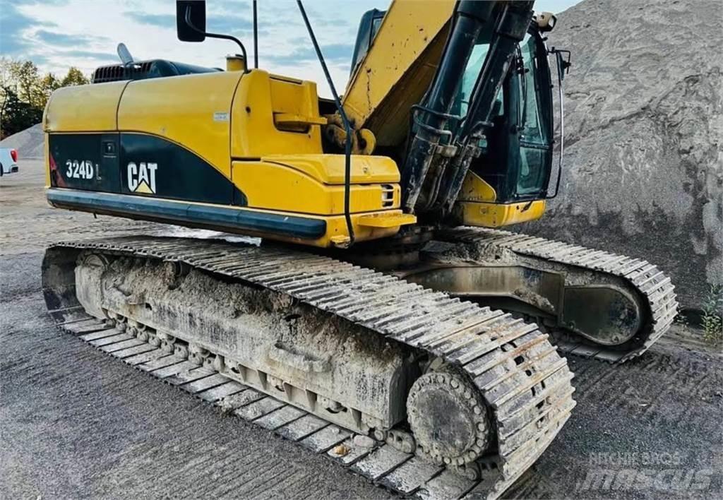 CAT 324DL Gravemaskiner på larvebånd