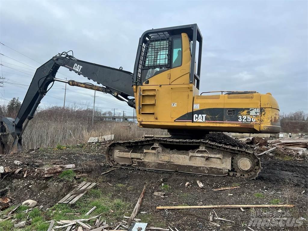 CAT 325C Knuckleboom læssere