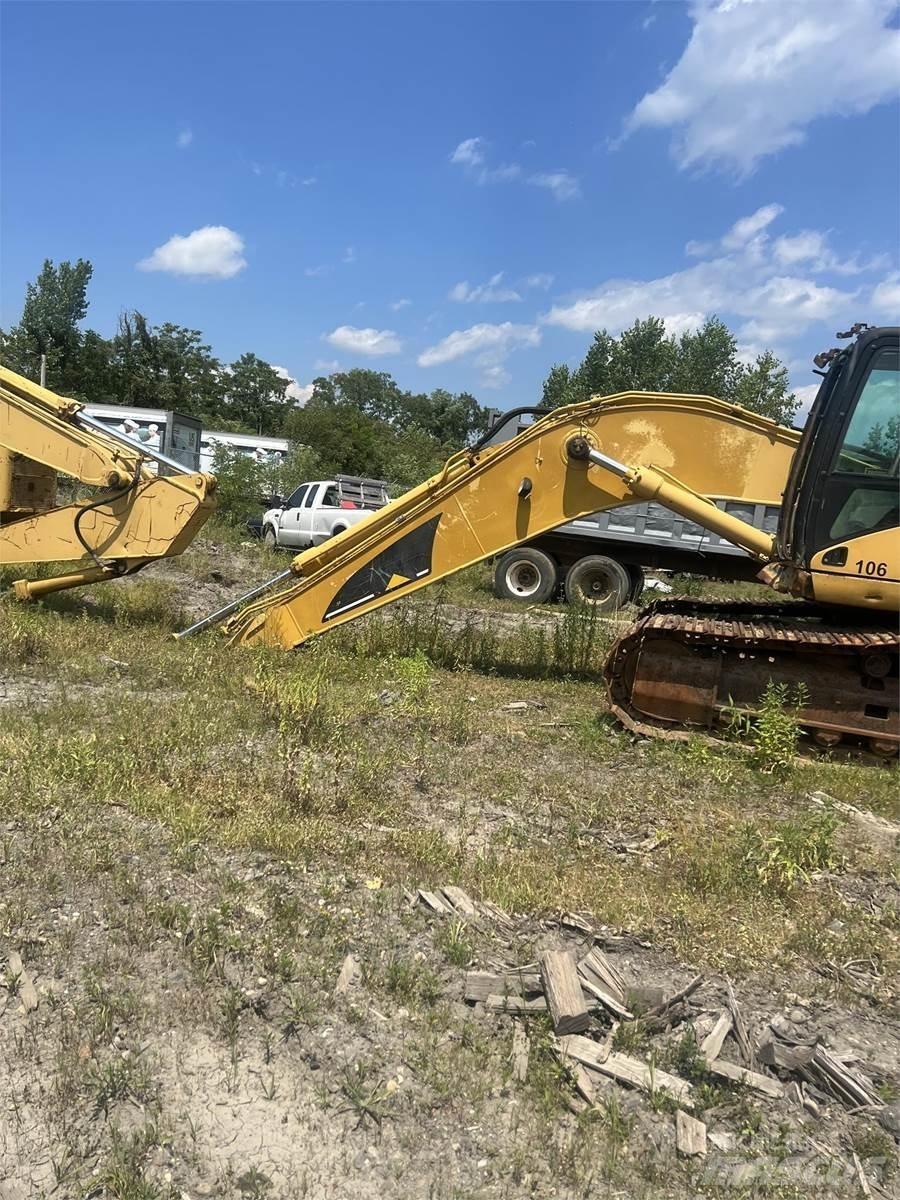 CAT 325CL Gravemaskiner på larvebånd