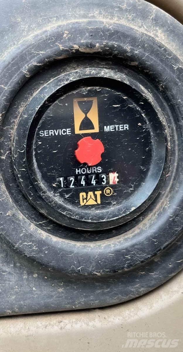 CAT 325CL Gravemaskiner på larvebånd