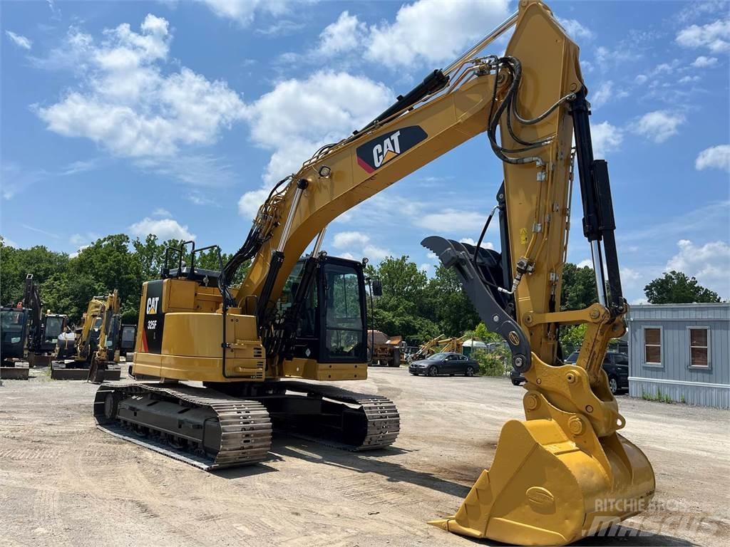 CAT 325FL Gravemaskiner på larvebånd