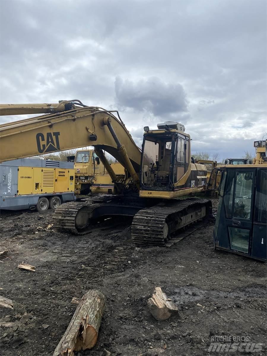 CAT 325L Gravemaskiner på larvebånd