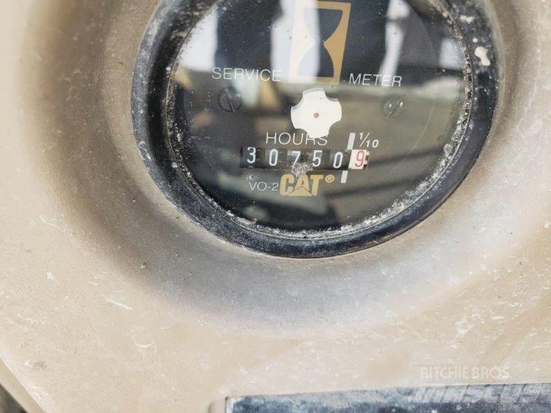 CAT 325L Gravemaskiner på larvebånd