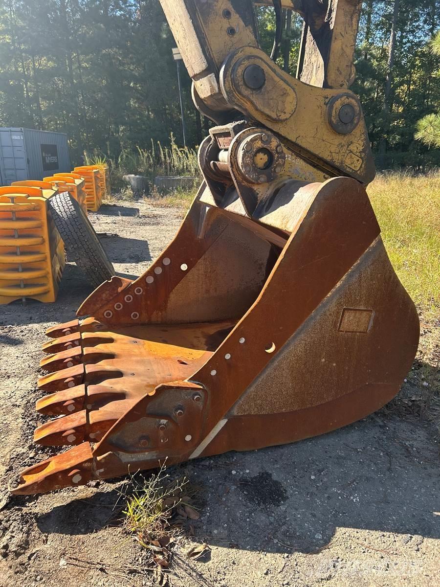 CAT 349FL Gravemaskiner på larvebånd