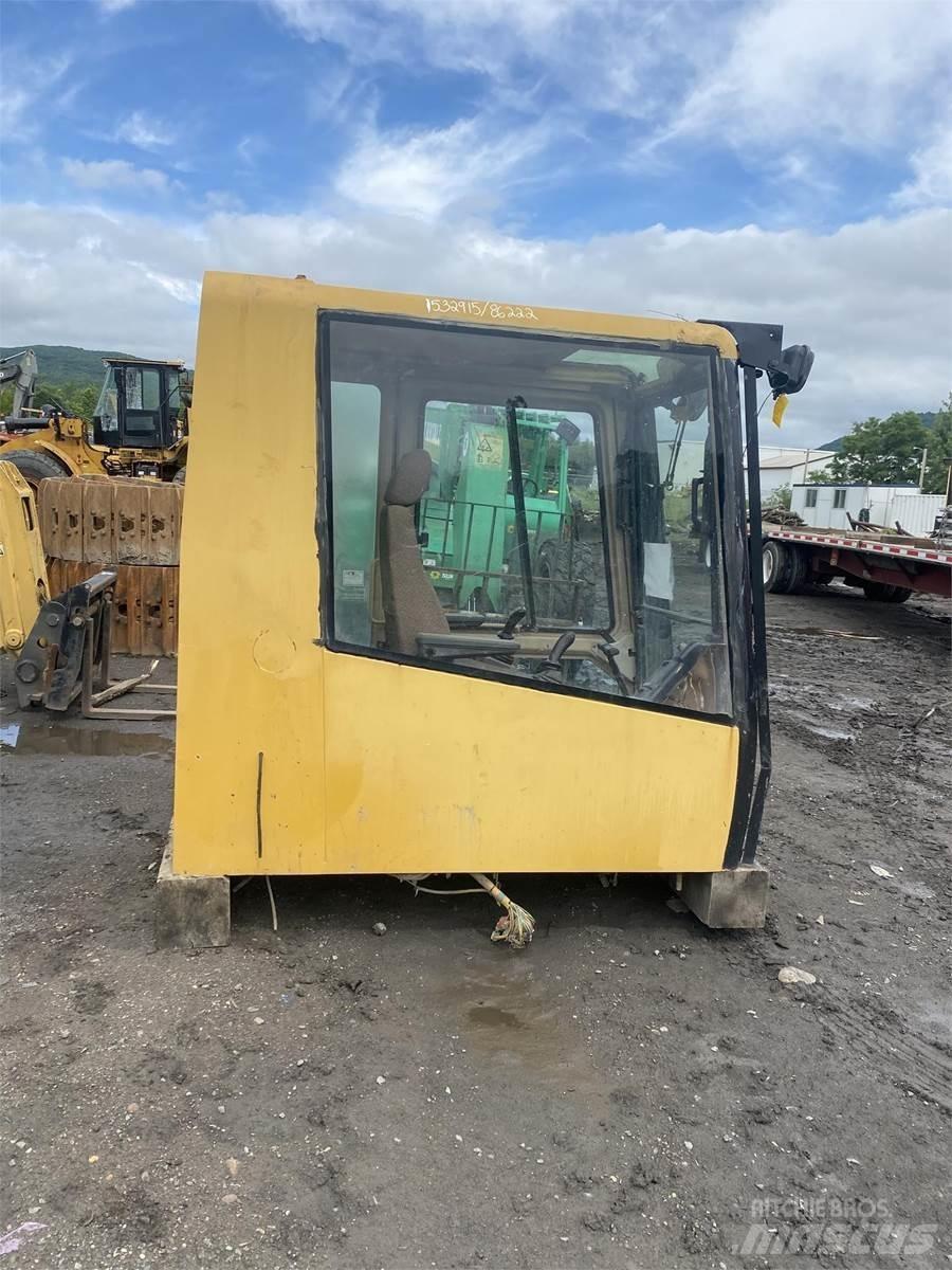 CAT 365 Kabiner og interiør