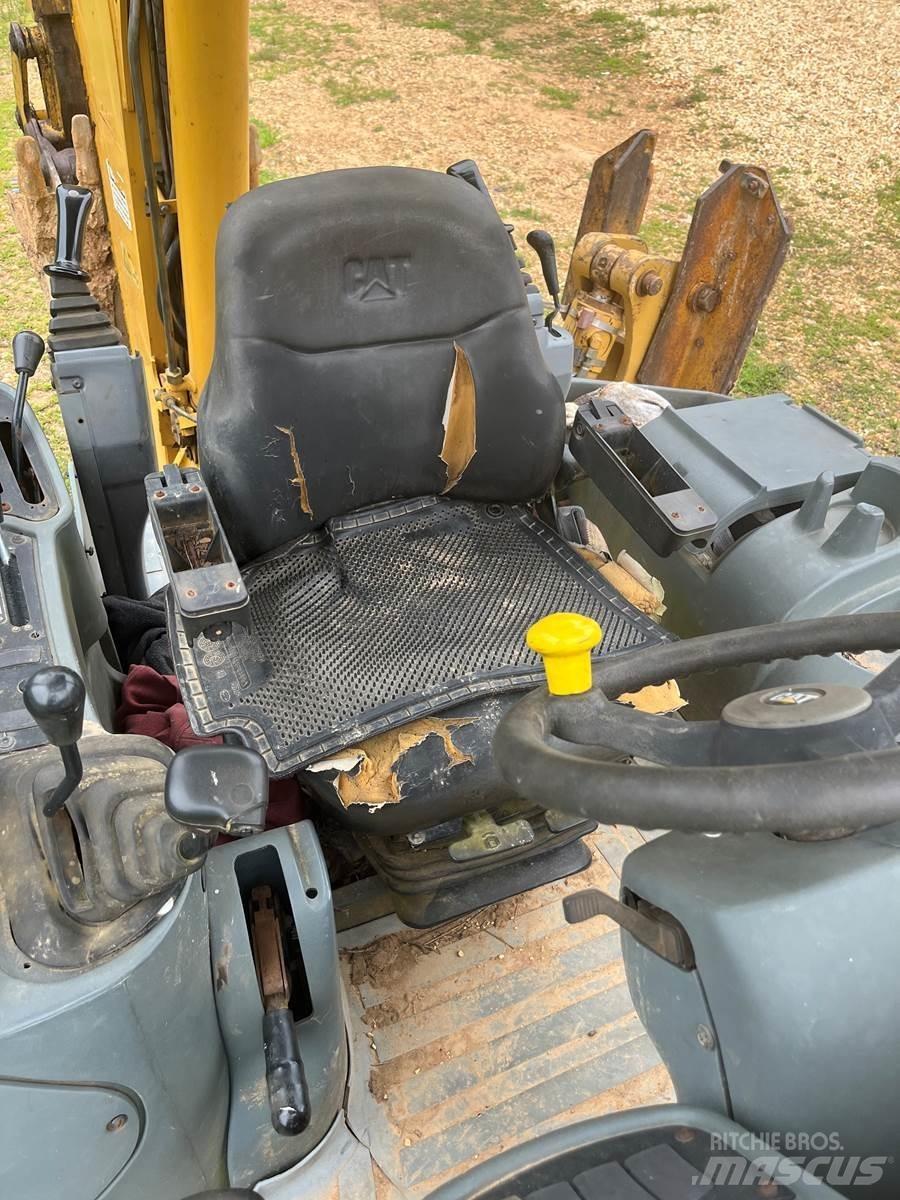 CAT 420D Rendegravere