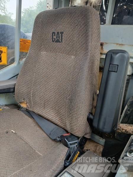 CAT 521 Fældebunkelæggere