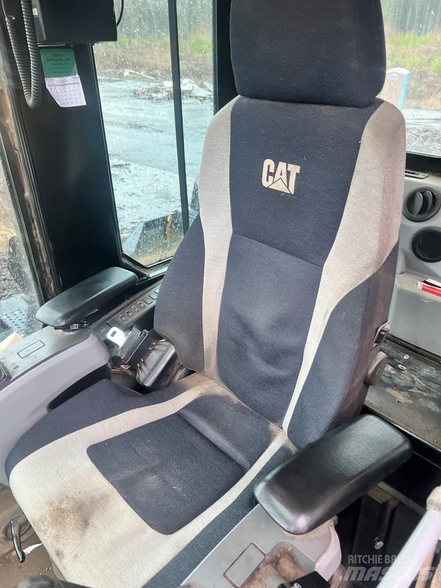 CAT 558LL Knuckleboom læssere