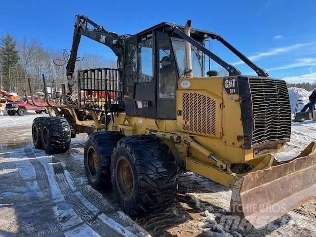 CAT 574 Udkørselsmaskiner