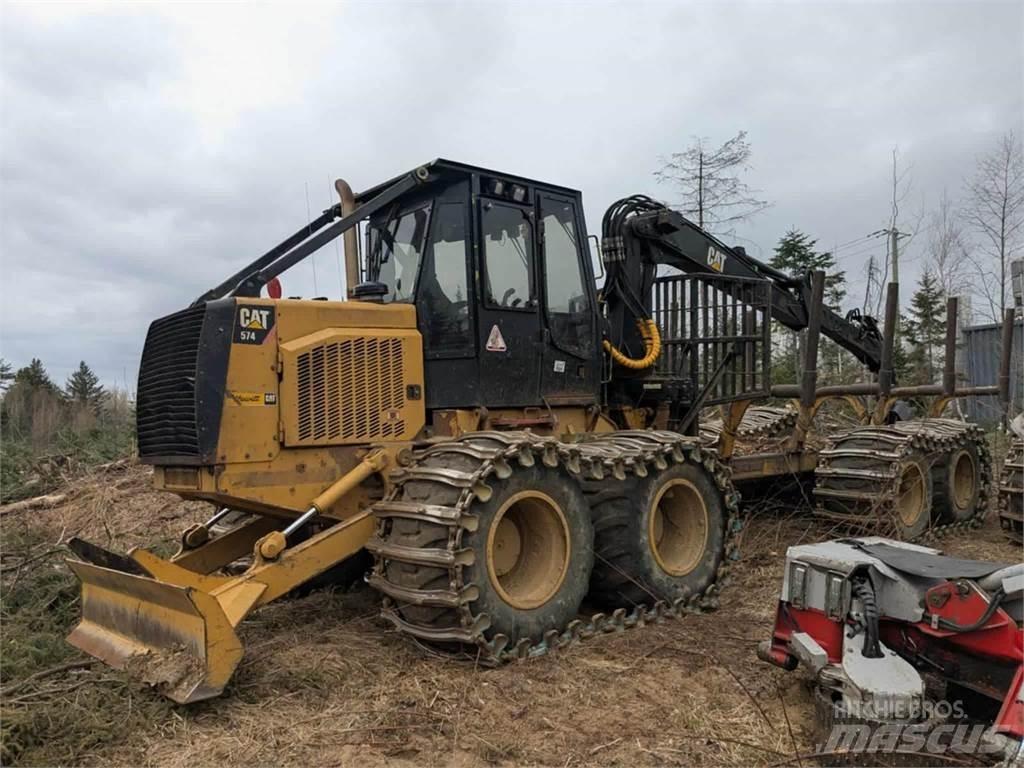 CAT 574 Udkørselsmaskiner