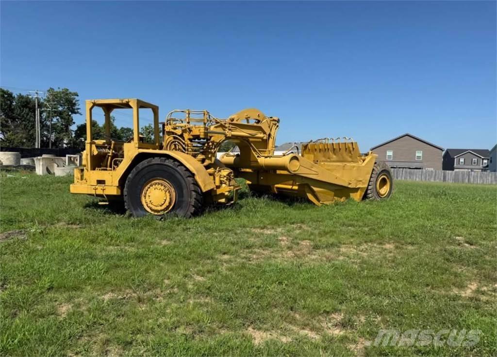 CAT 621B Skrabere