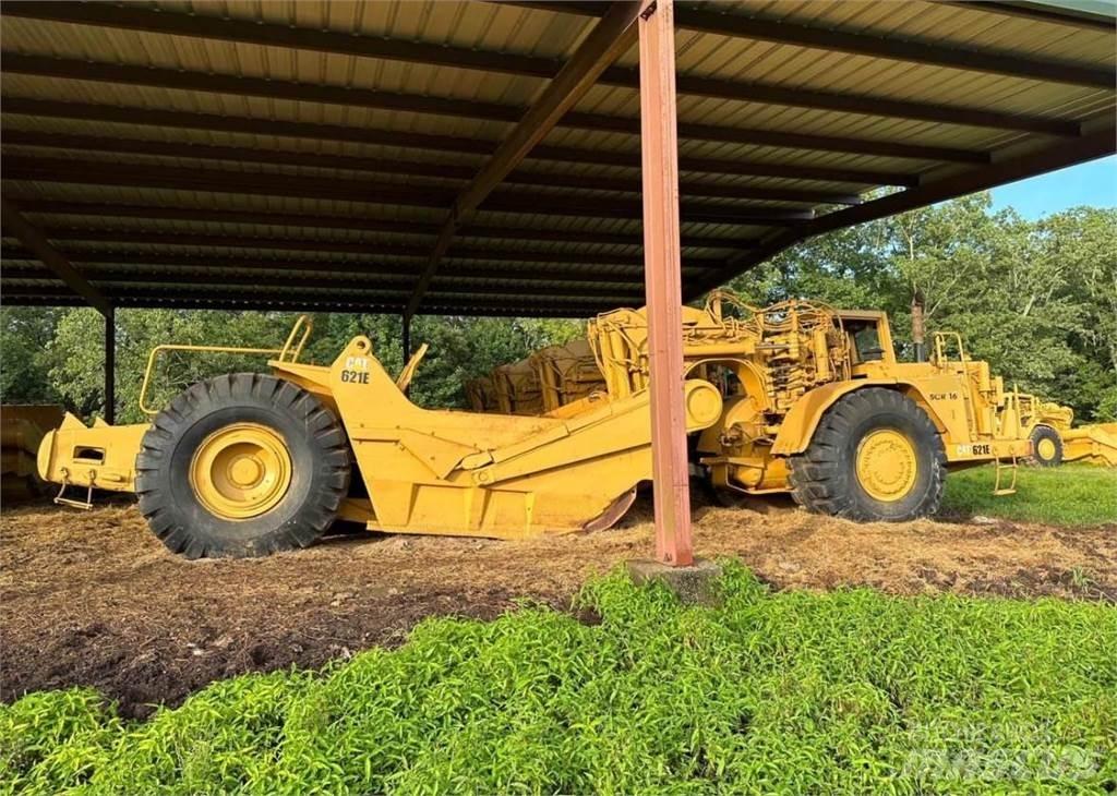 CAT 621E Skrabere