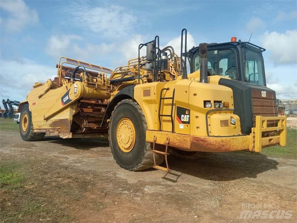 CAT 623K Skrabere