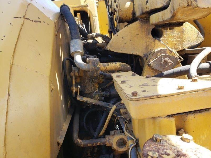 CAT 631D Skrabere