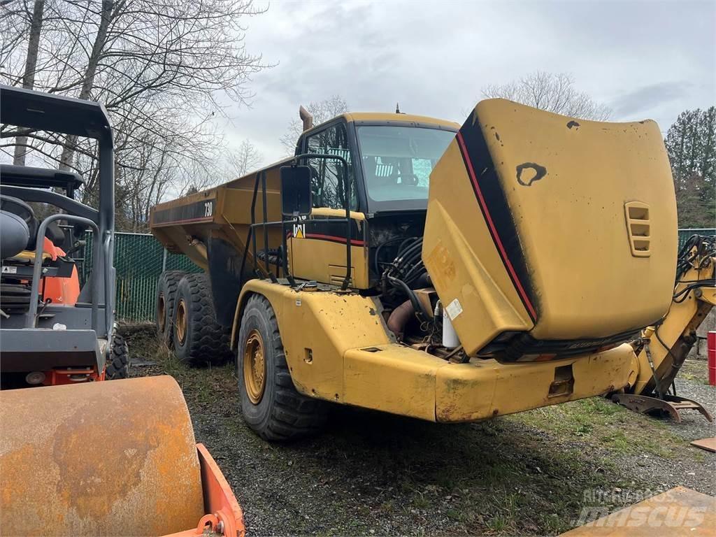 CAT 730 Terrængående lastbiler