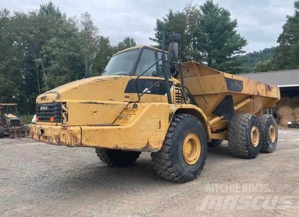 CAT 740 Terrængående lastbiler