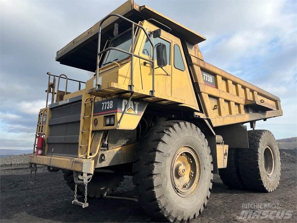 CAT 773B Terrængående lastbiler
