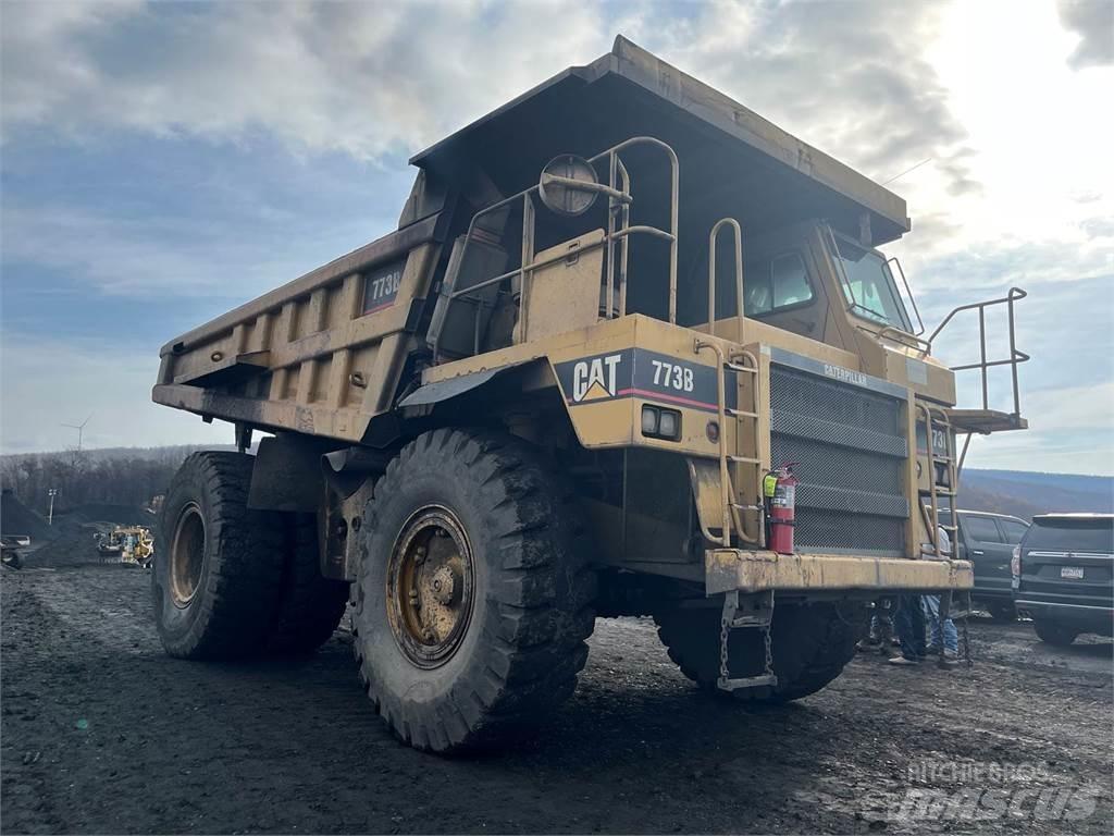 CAT 773B Terrængående lastbiler
