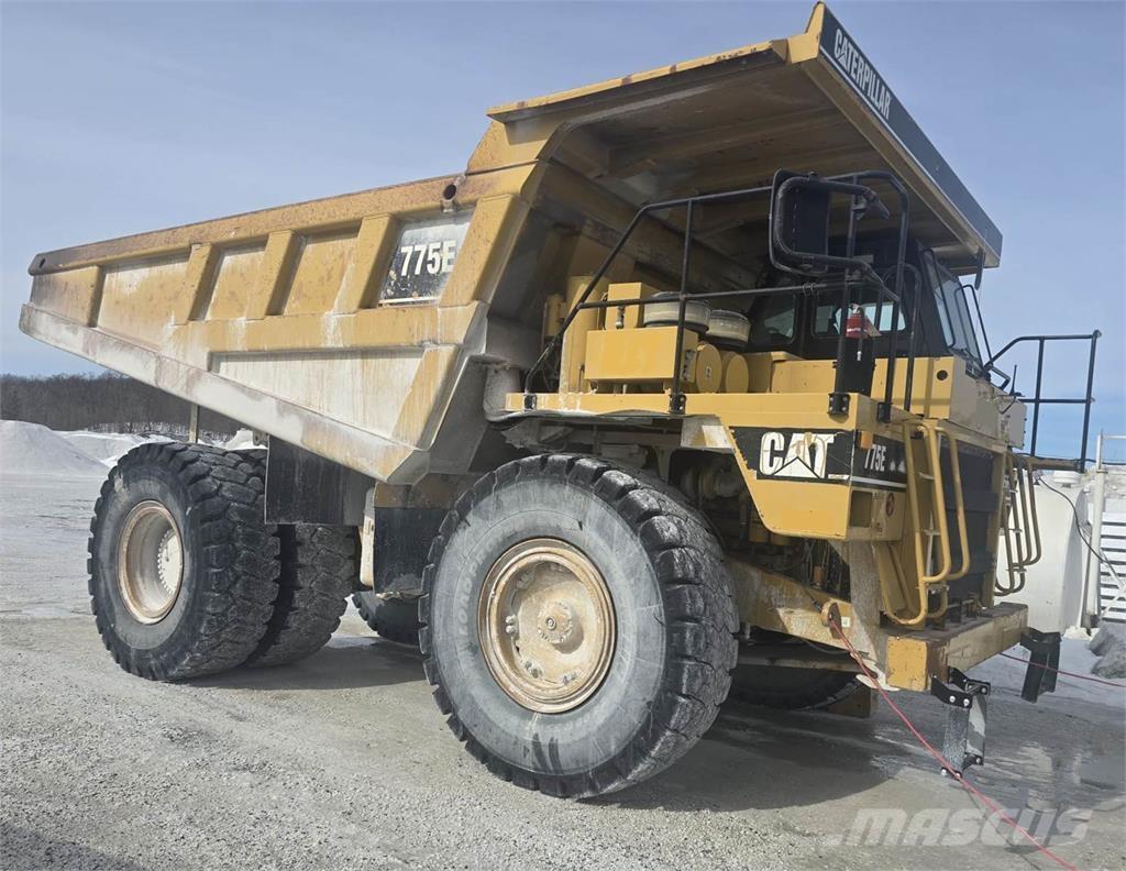 CAT 775E Terrængående lastbiler