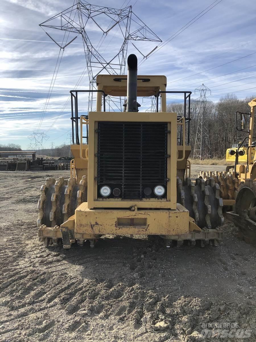 CAT 815B Jordvibrationstromler