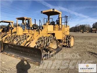 CAT 815B Jordvibrationstromler
