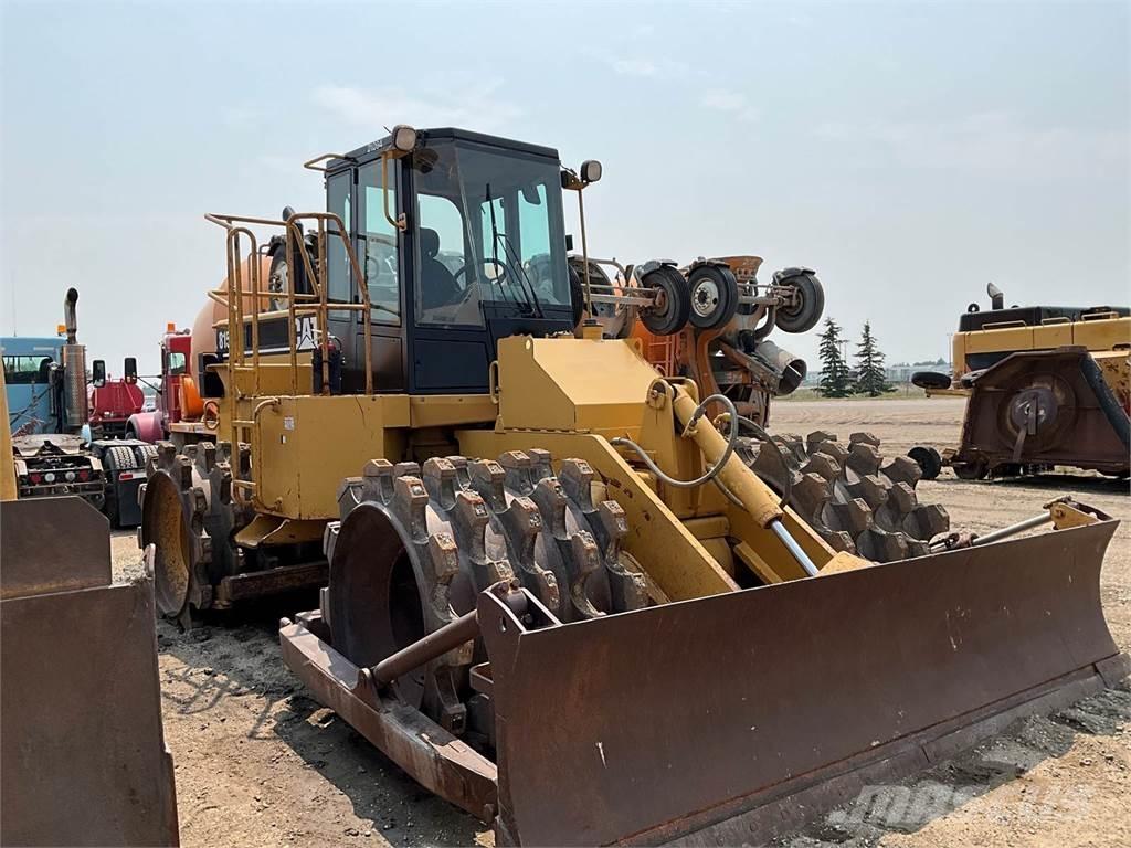 CAT 815F Jordvibrationstromler