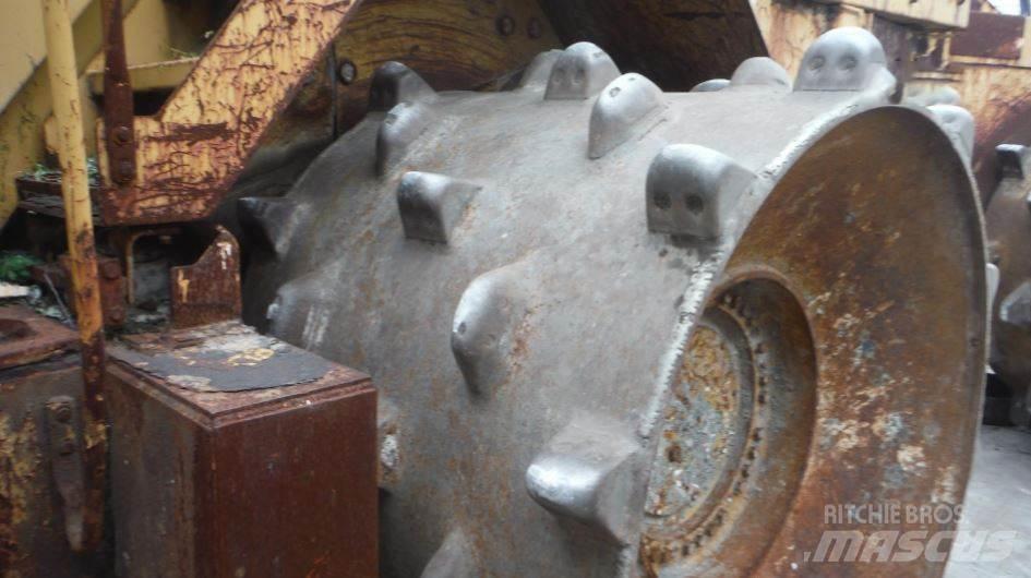 CAT 836G Affaldskompaktorer