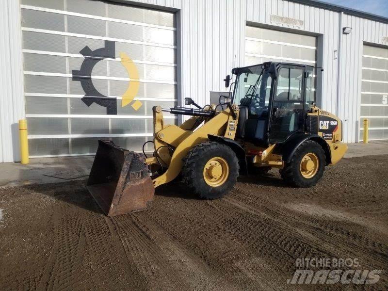 CAT 906M Læssemaskiner på hjul
