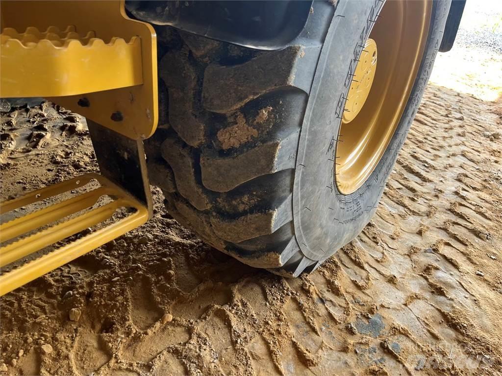 CAT 908M Læssemaskiner på hjul