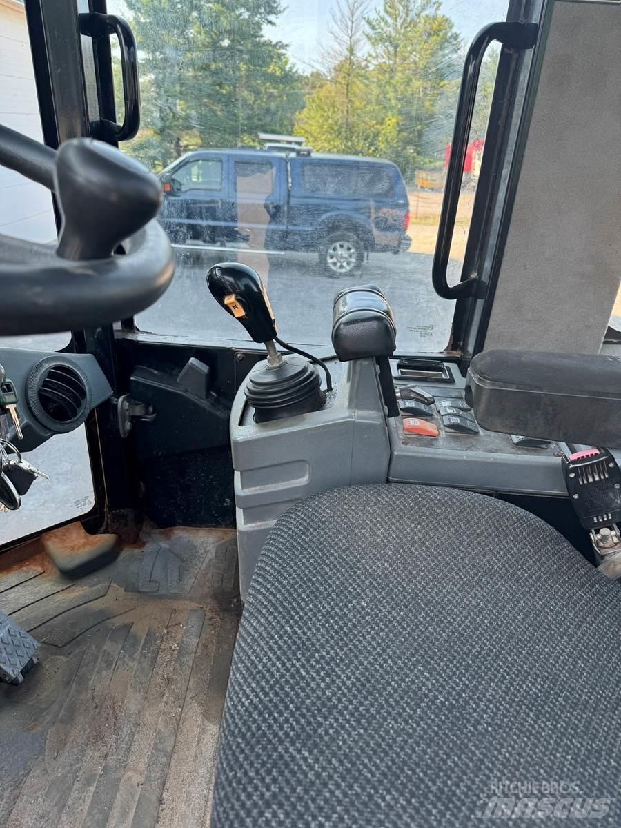 CAT 930G Læssemaskiner på hjul
